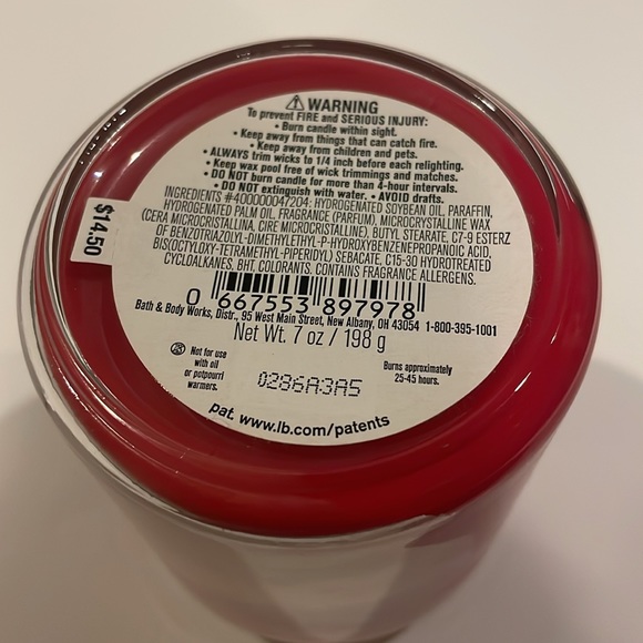 Bath and Body Works “Tis The Season” Candle - Picture 3 of 3